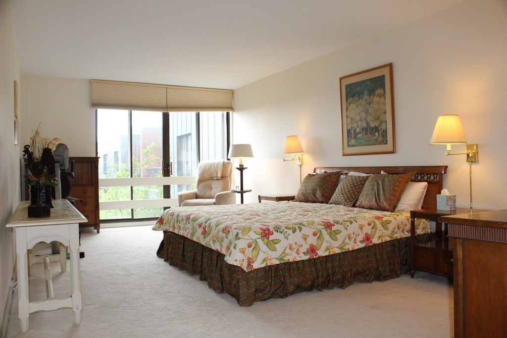 404 Paradise Road, Unit PHA Swampscott, MA 01907 - Photo 23 of 30 Gallery Image 23