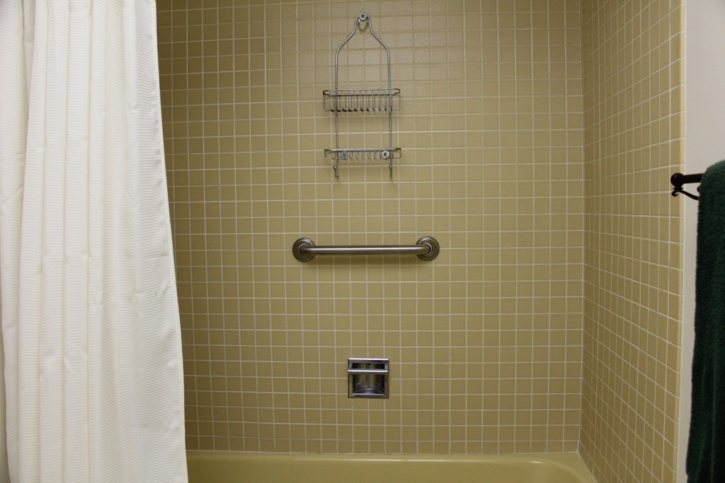 404 Paradise Road, Unit PHA Swampscott, MA 01907 - Photo 27 of 30 Gallery Image 27
