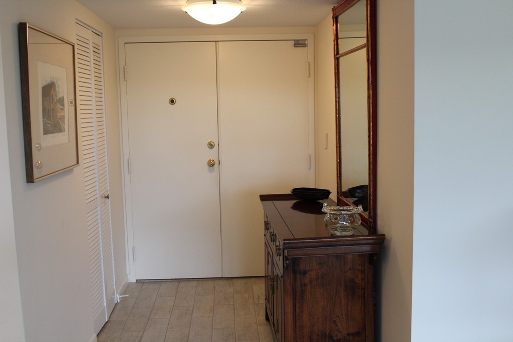 404 Paradise Road, Unit PHA Swampscott, MA 01907 - Photo 6 of 30 Gallery Image 6