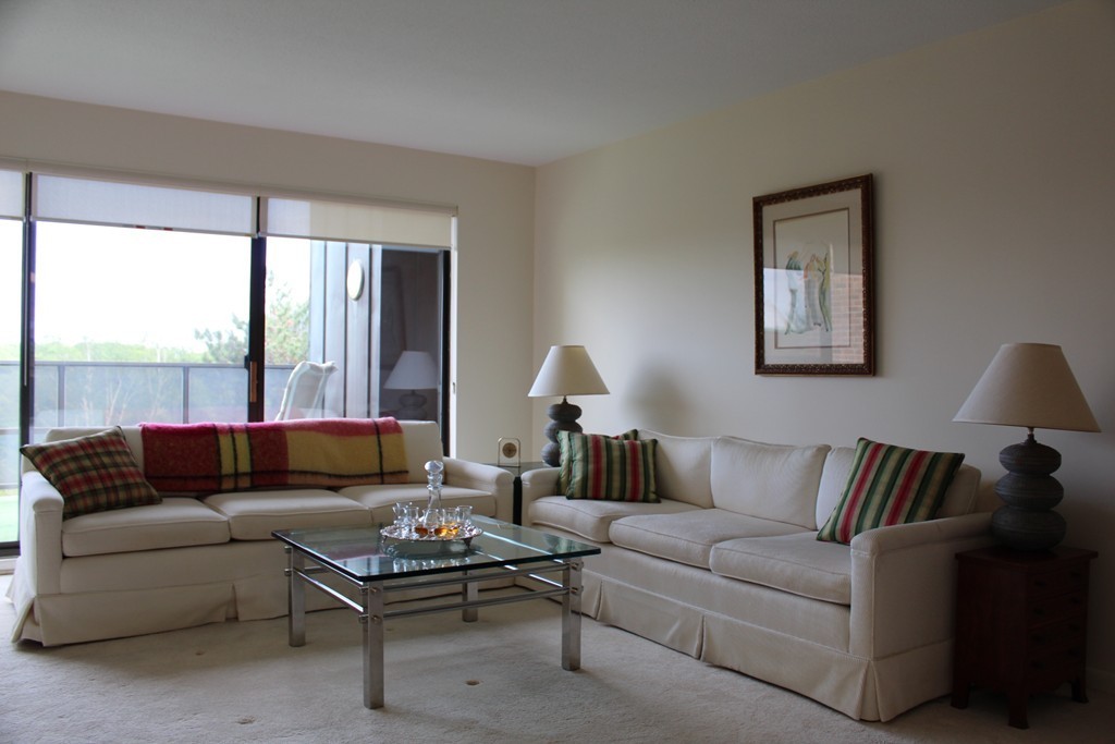 404 Paradise Road, Unit PHA Swampscott, MA 01907 - Photo 8 of 30 Gallery Image 8