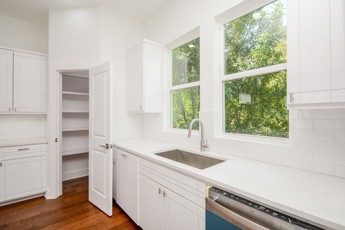 426 Sikes Street, Unit B Houston, TX 77018 - Photo 10 of 31