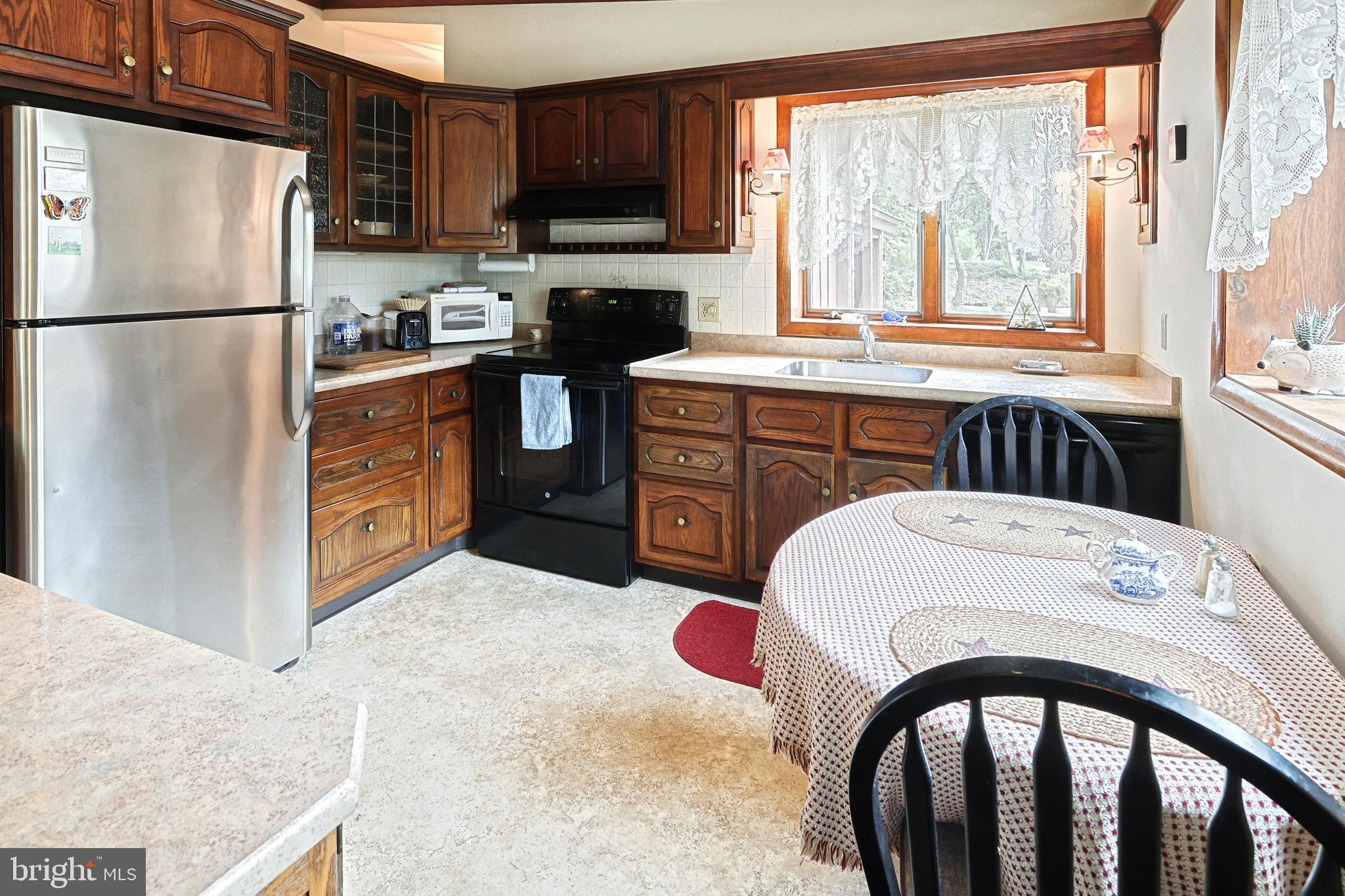 844 Willow Road Lancaster, PA 17601 - Photo 16 of 48
