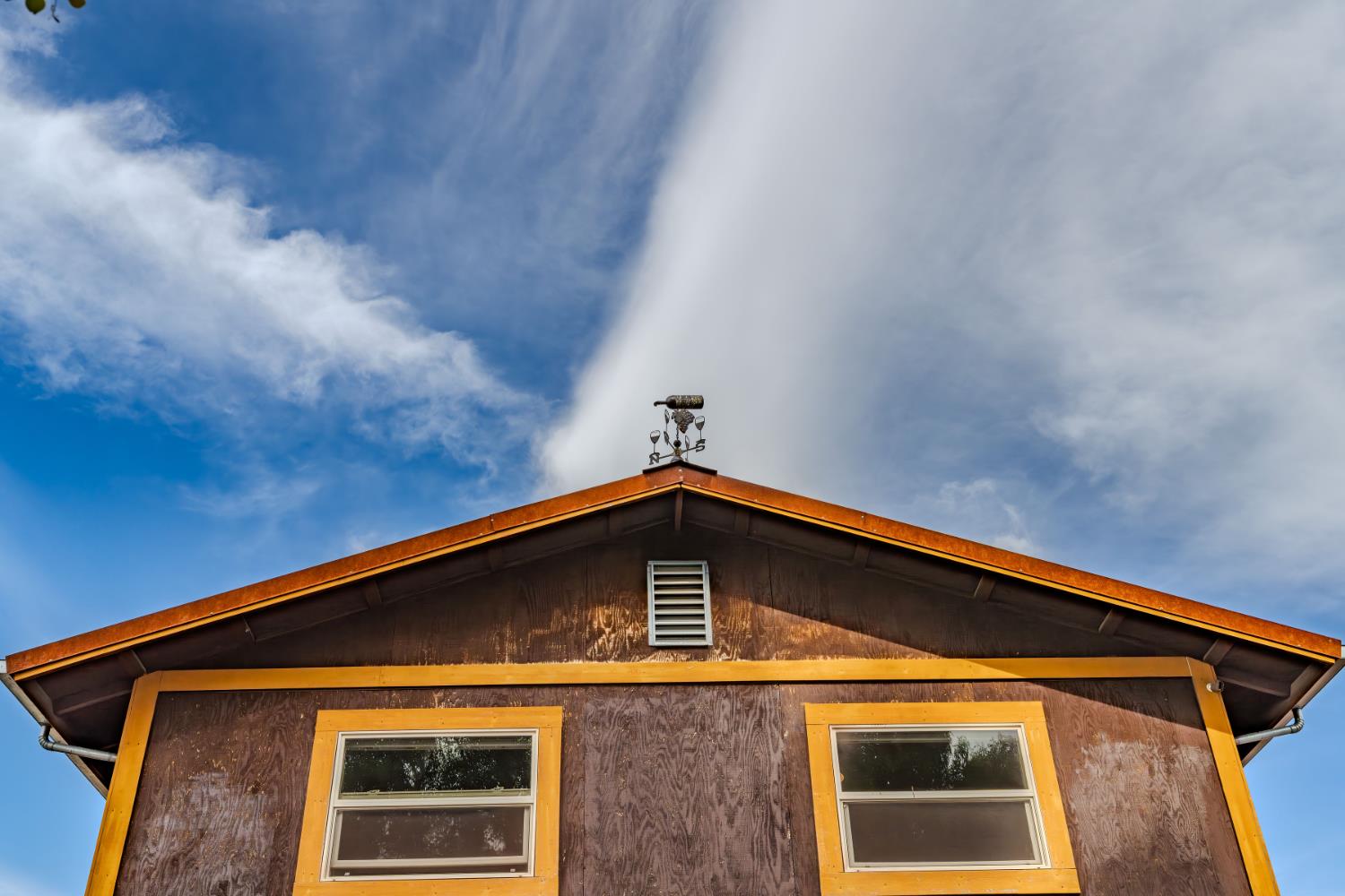 11321 New York Ranch Road Jackson, CA 95642 - Photo 49 of 73 a front view of a house with a space