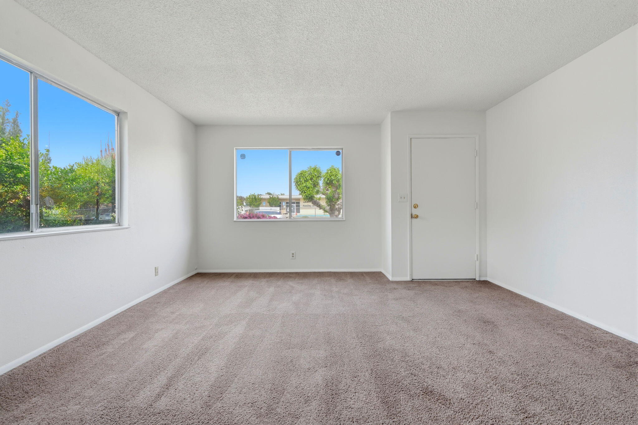 1123 East Washington Avenue Reedley, CA 93654 - Photo 20 of 54 20-1123_E_Washington_Ave_019
