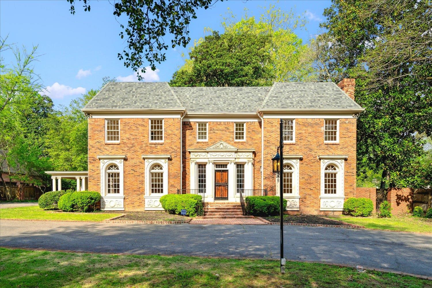 255 West Cherry Circle Memphis, TN 38117 - Photo 1 of 31