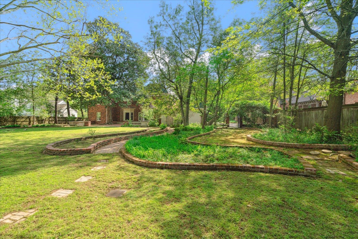 255 West Cherry Circle Memphis, TN 38117 - Photo 30 of 31