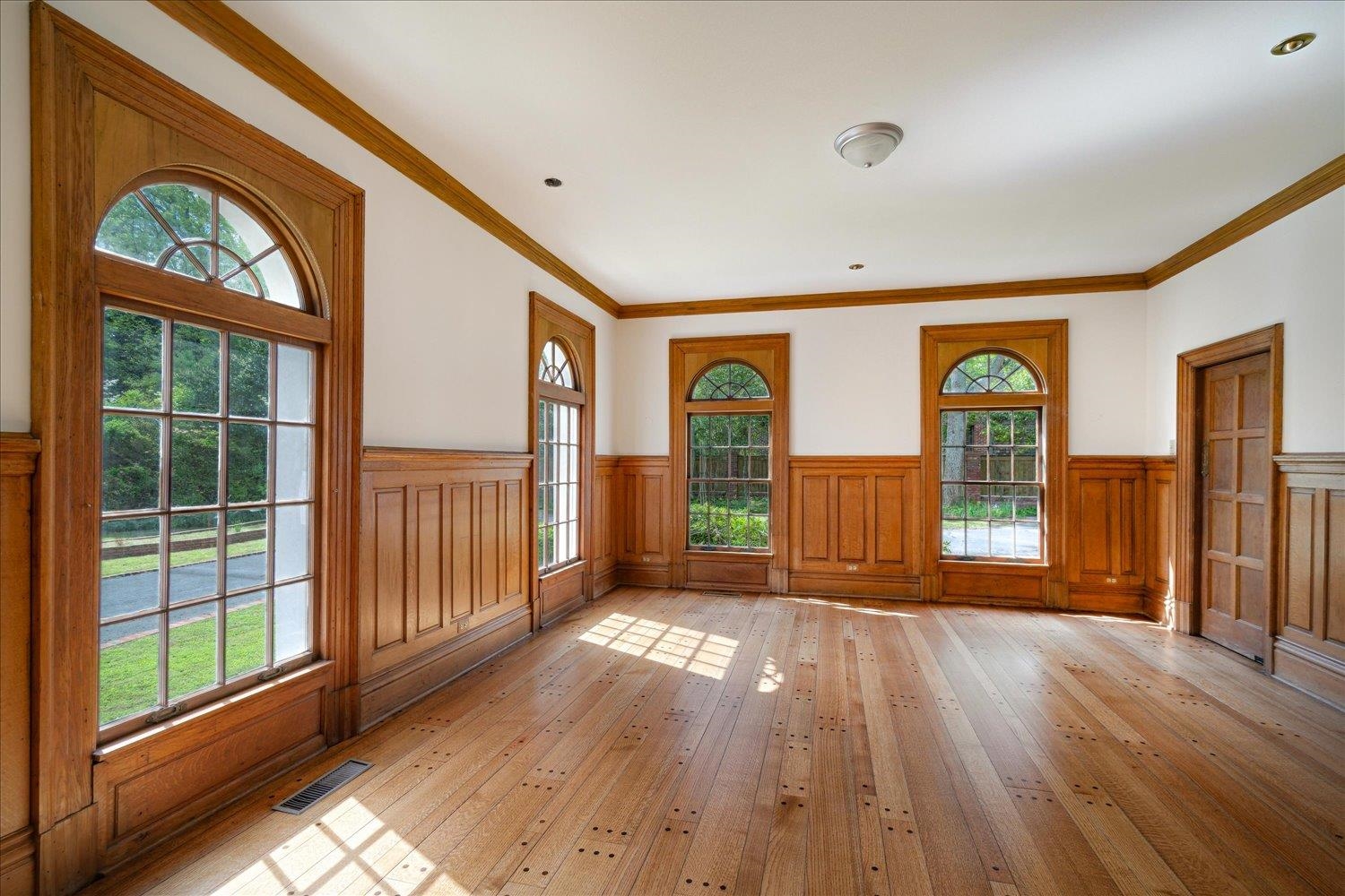 255 West Cherry Circle Memphis, TN 38117 - Photo 8 of 31