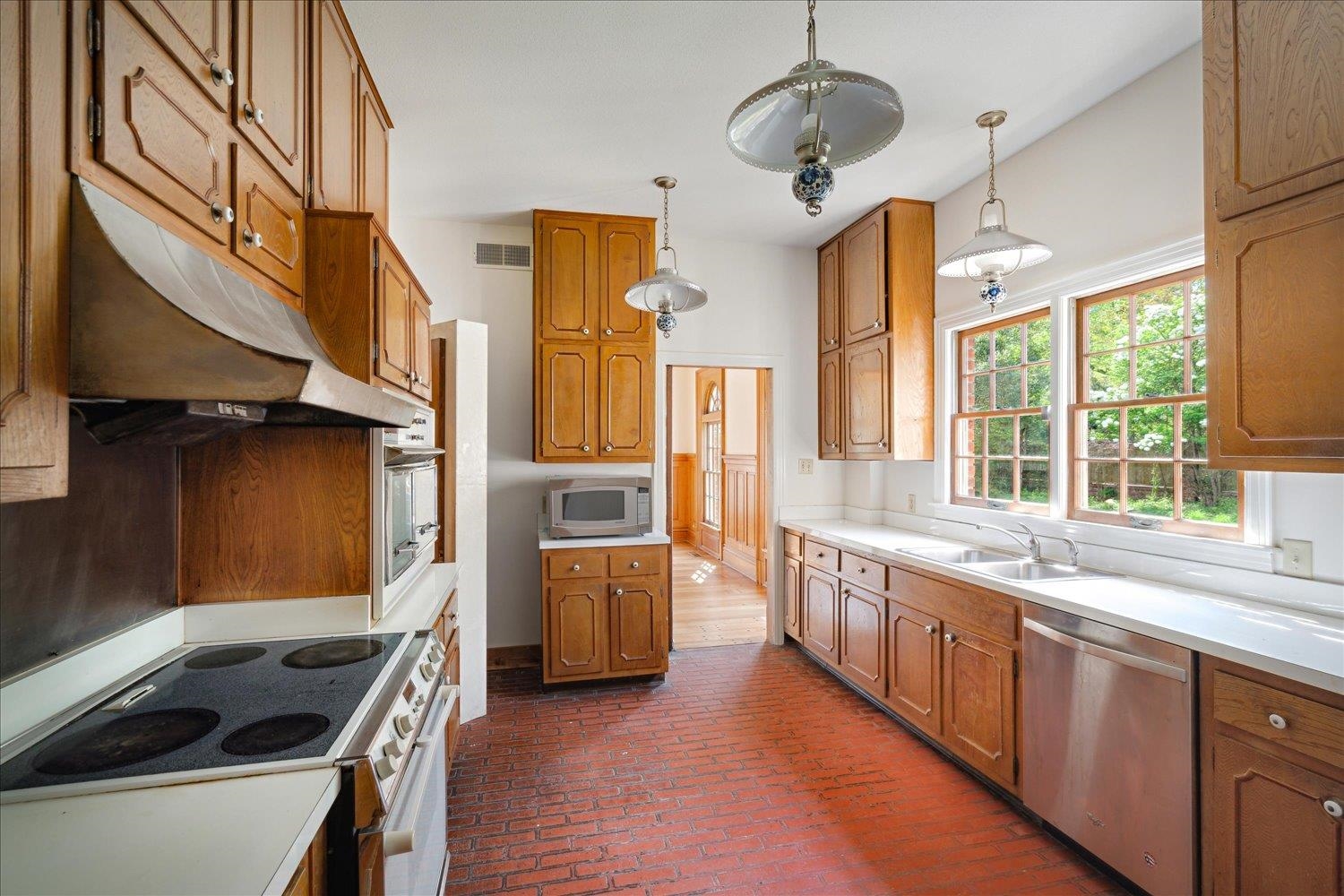 255 West Cherry Circle Memphis, TN 38117 - Photo 9 of 31