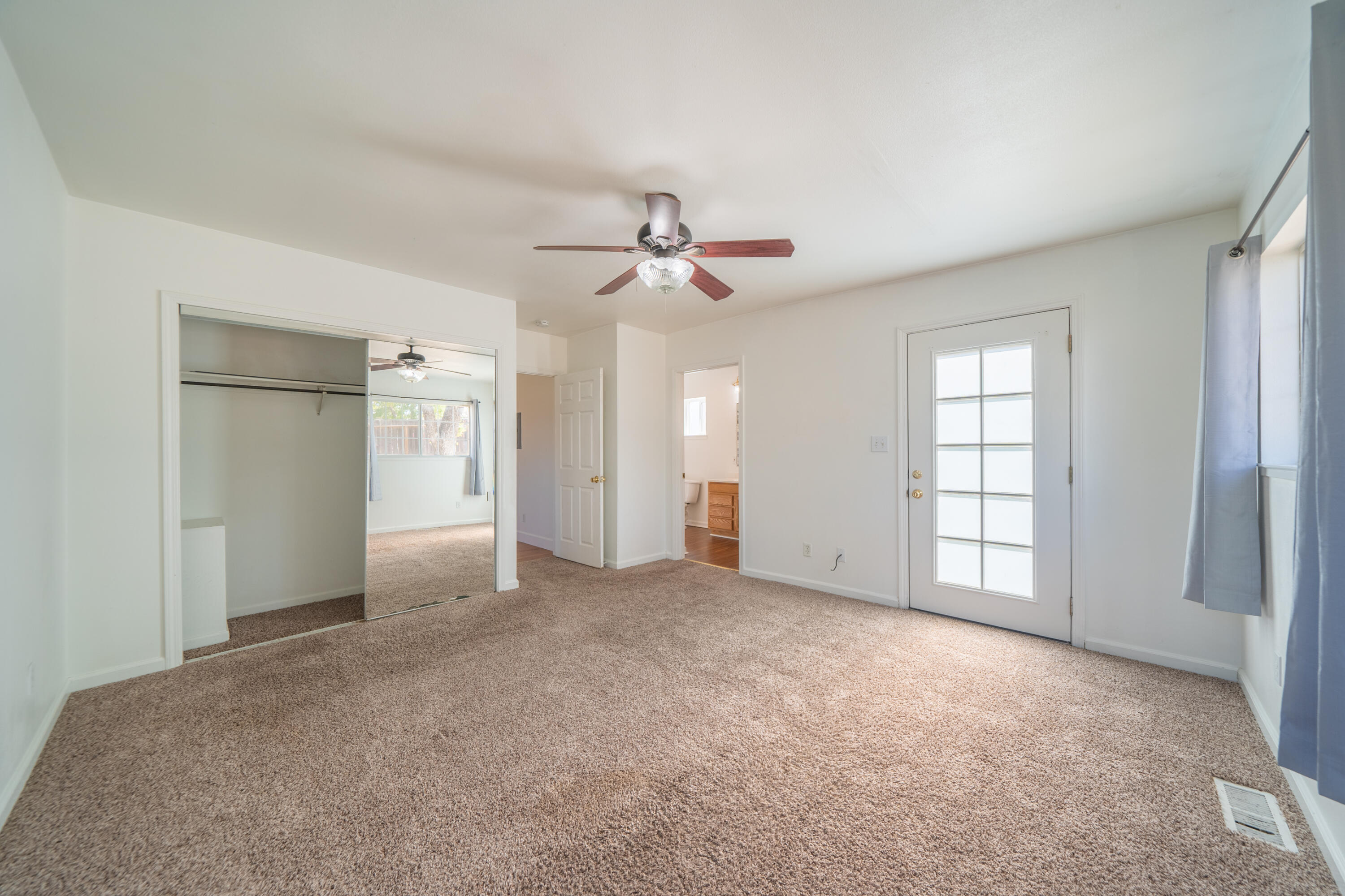 1834 Willis Street Redding, CA 96001 - Photo 23 of 37 1834 Willis St-29