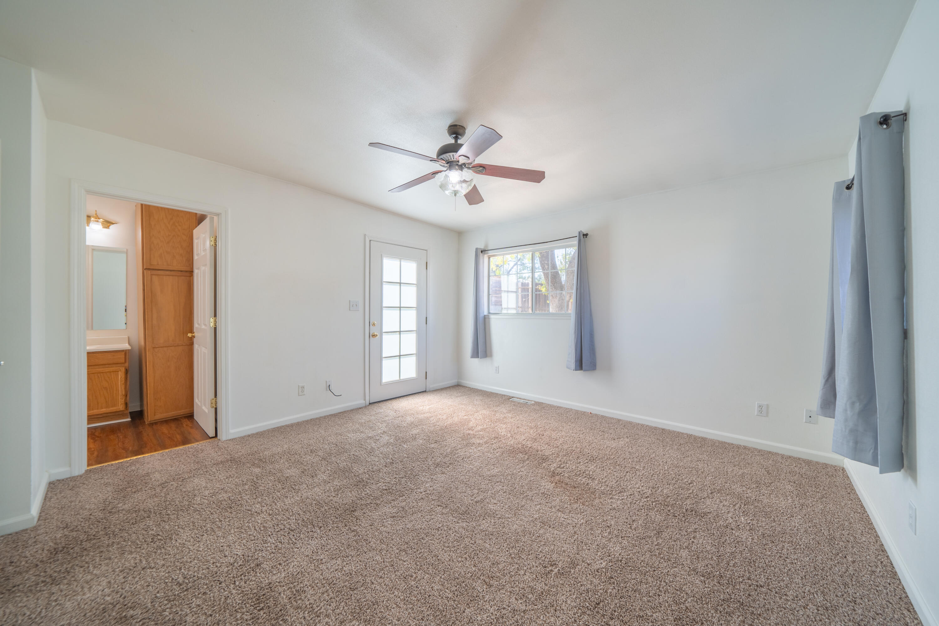 1834 Willis Street Redding, CA 96001 - Photo 24 of 37 1834 Willis St-30