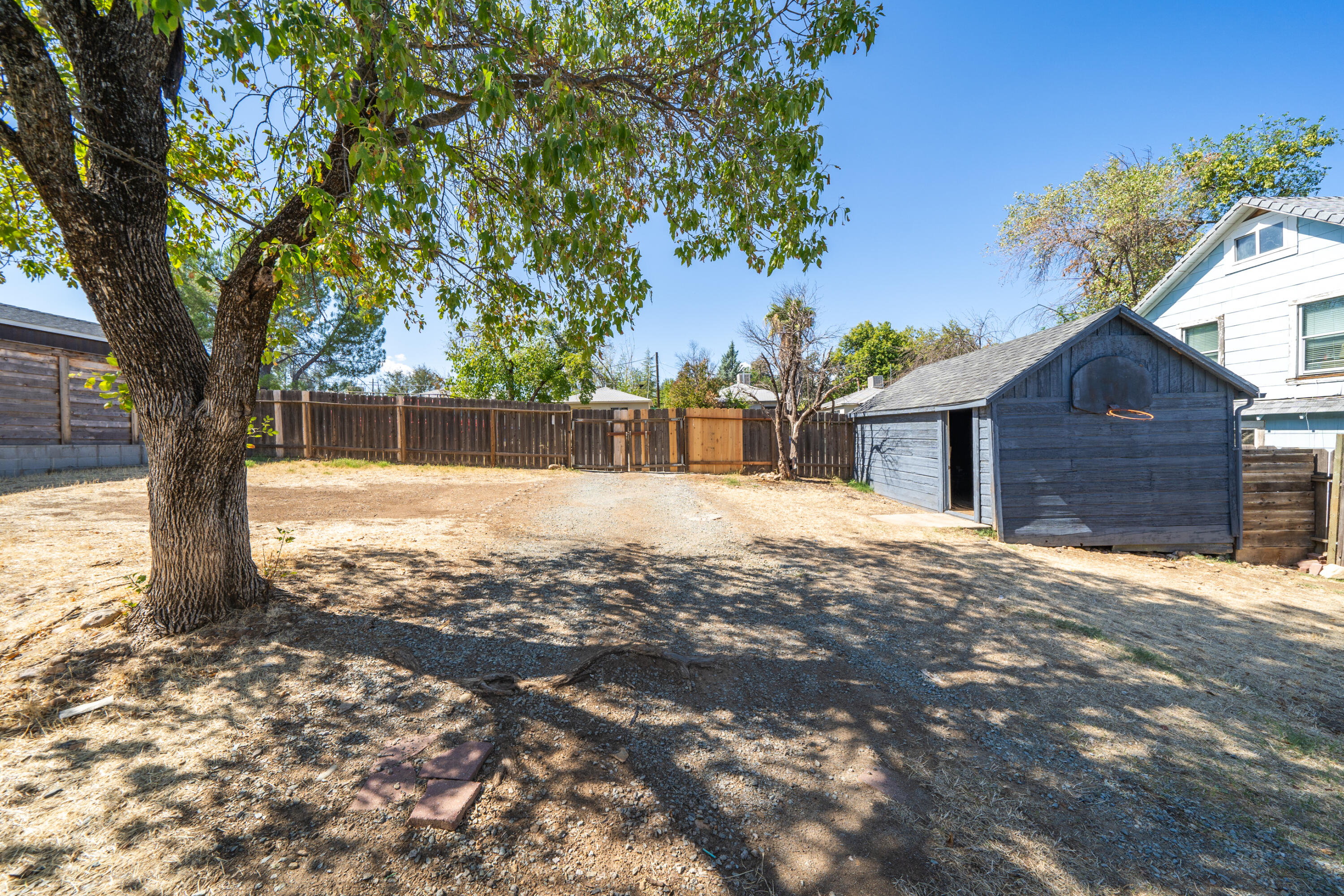 1834 Willis Street Redding, CA 96001 - Photo 31 of 37 1834 Willis St-41