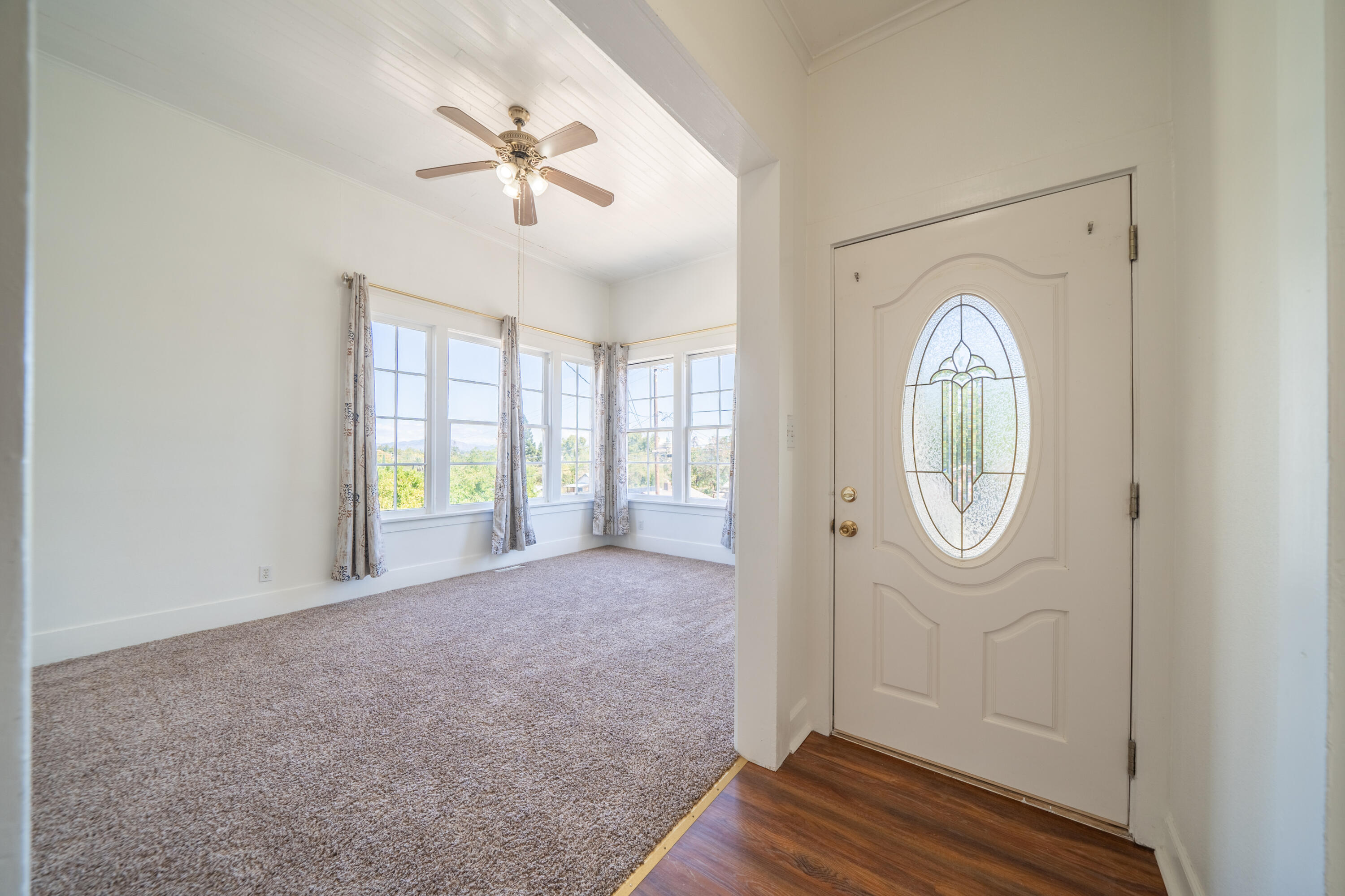 1834 Willis Street Redding, CA 96001 - Photo 5 of 37 1834 Willis St-11