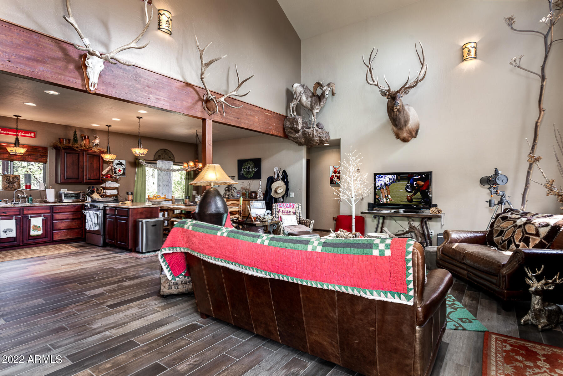2866 Four Point Circle Overgaard, AZ 85933 - Photo 5 of 30 Image_05