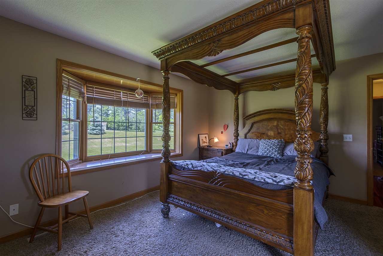 15501 Coldwater Road Fort Wayne, IN 46845 - Photo 15 of 35