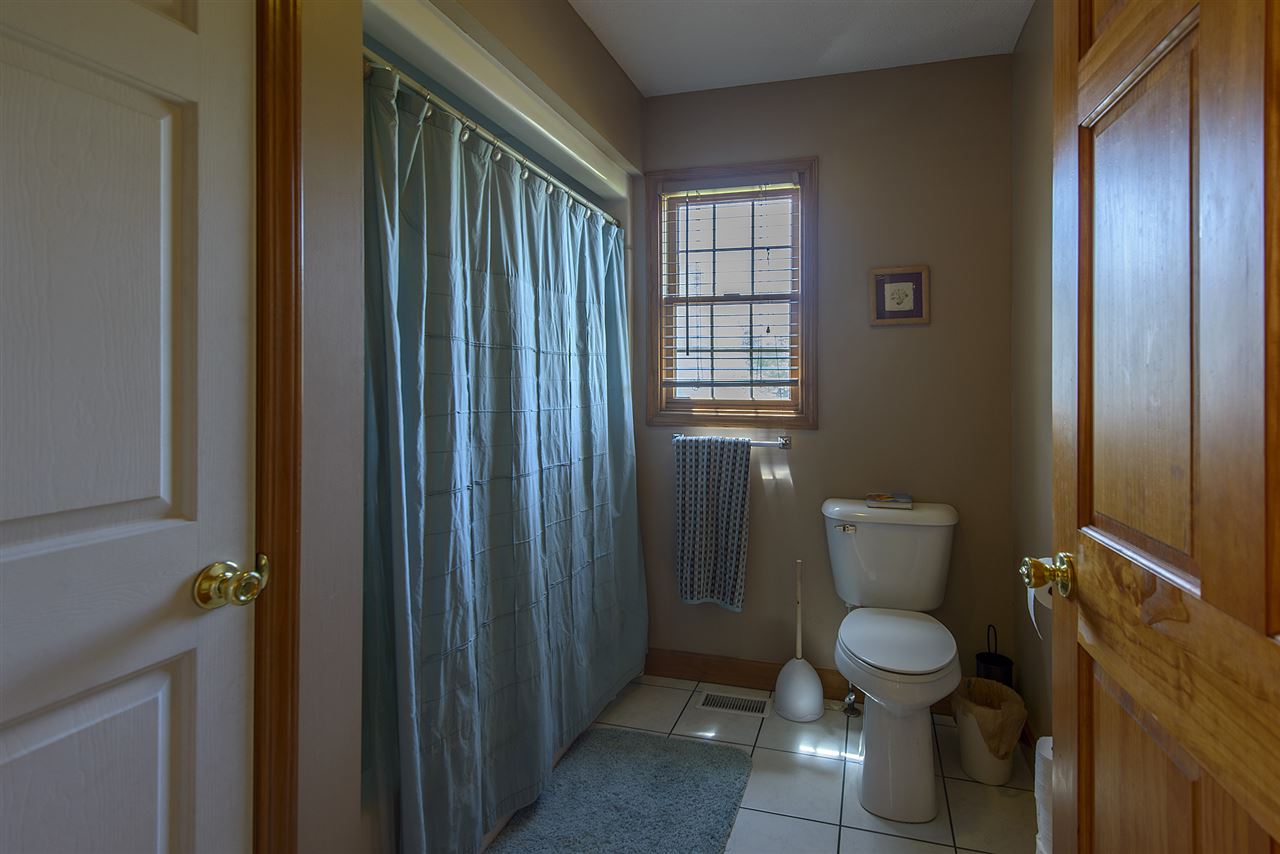 15501 Coldwater Road Fort Wayne, IN 46845 - Photo 20 of 35