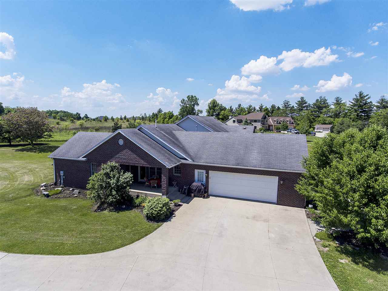 15501 Coldwater Road Fort Wayne, IN 46845 - Photo 4 of 35