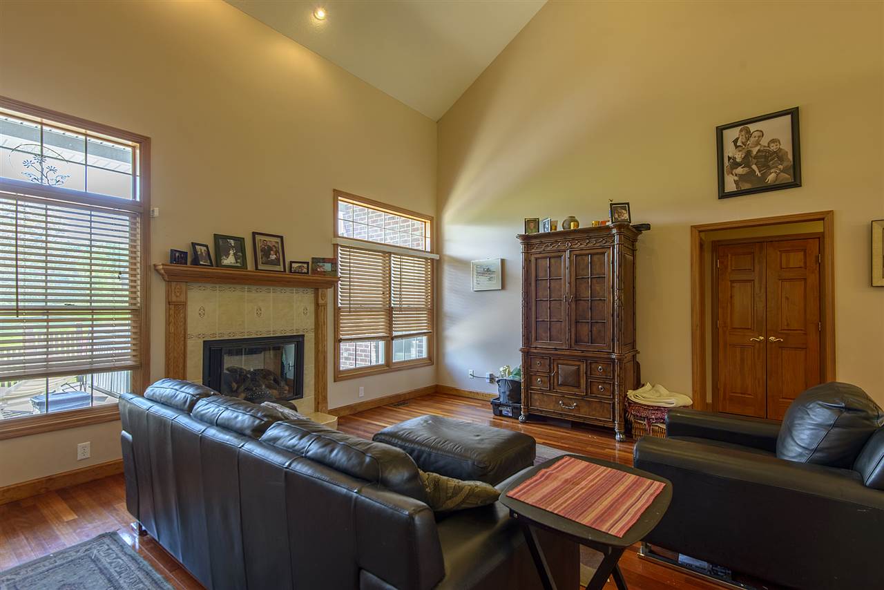 15501 Coldwater Road Fort Wayne, IN 46845 - Photo 5 of 35