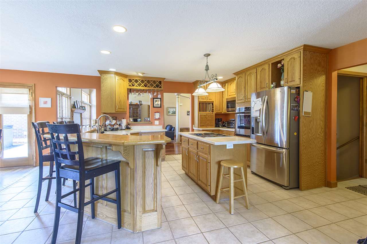 15501 Coldwater Road Fort Wayne, IN 46845 - Photo 9 of 35