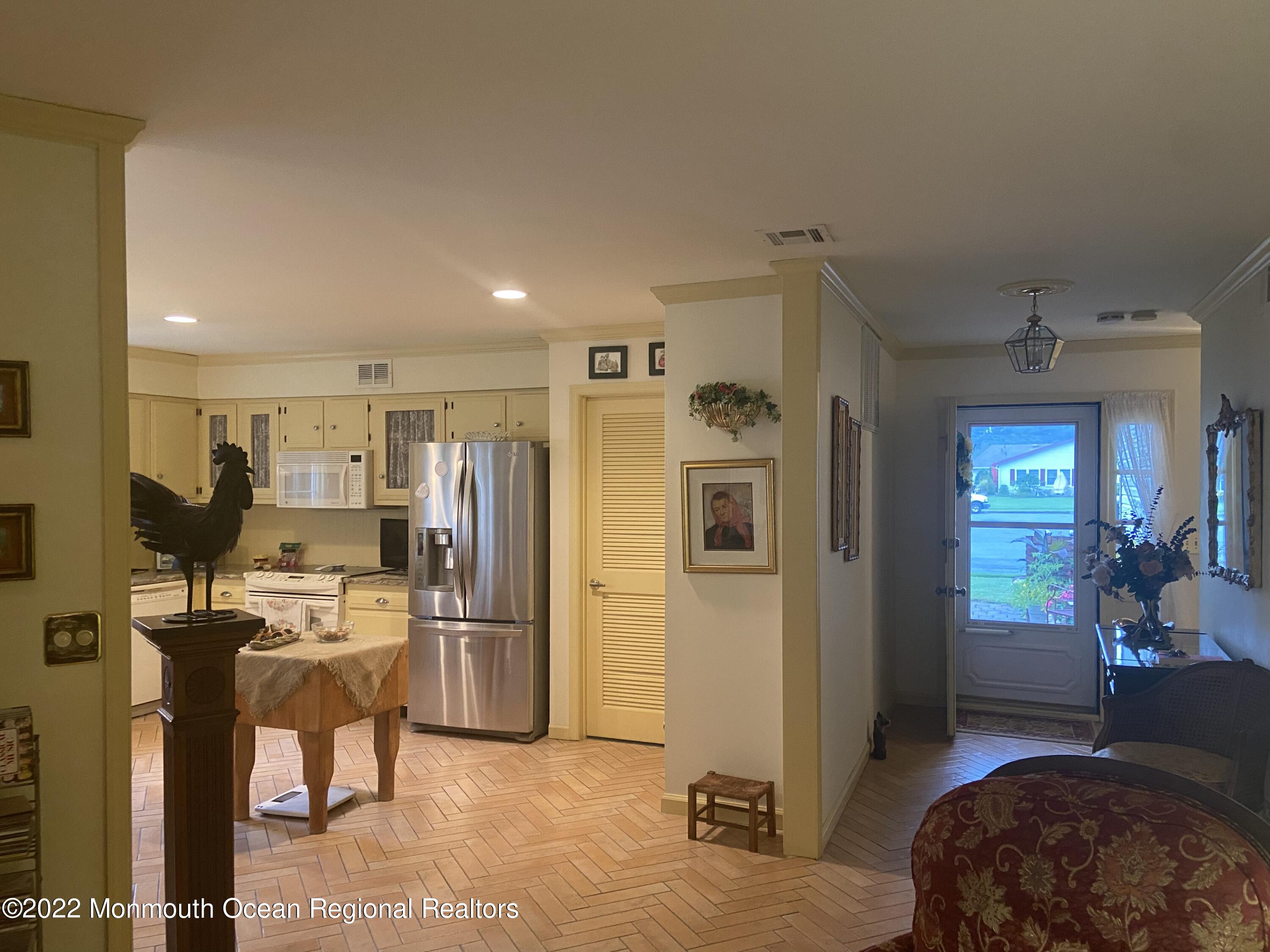 97 Greenbriar Boulevard Brick, NJ 08724 - Photo 16 of 45 6538C247-AFFC-4221-A006-FA09E4F08D2B