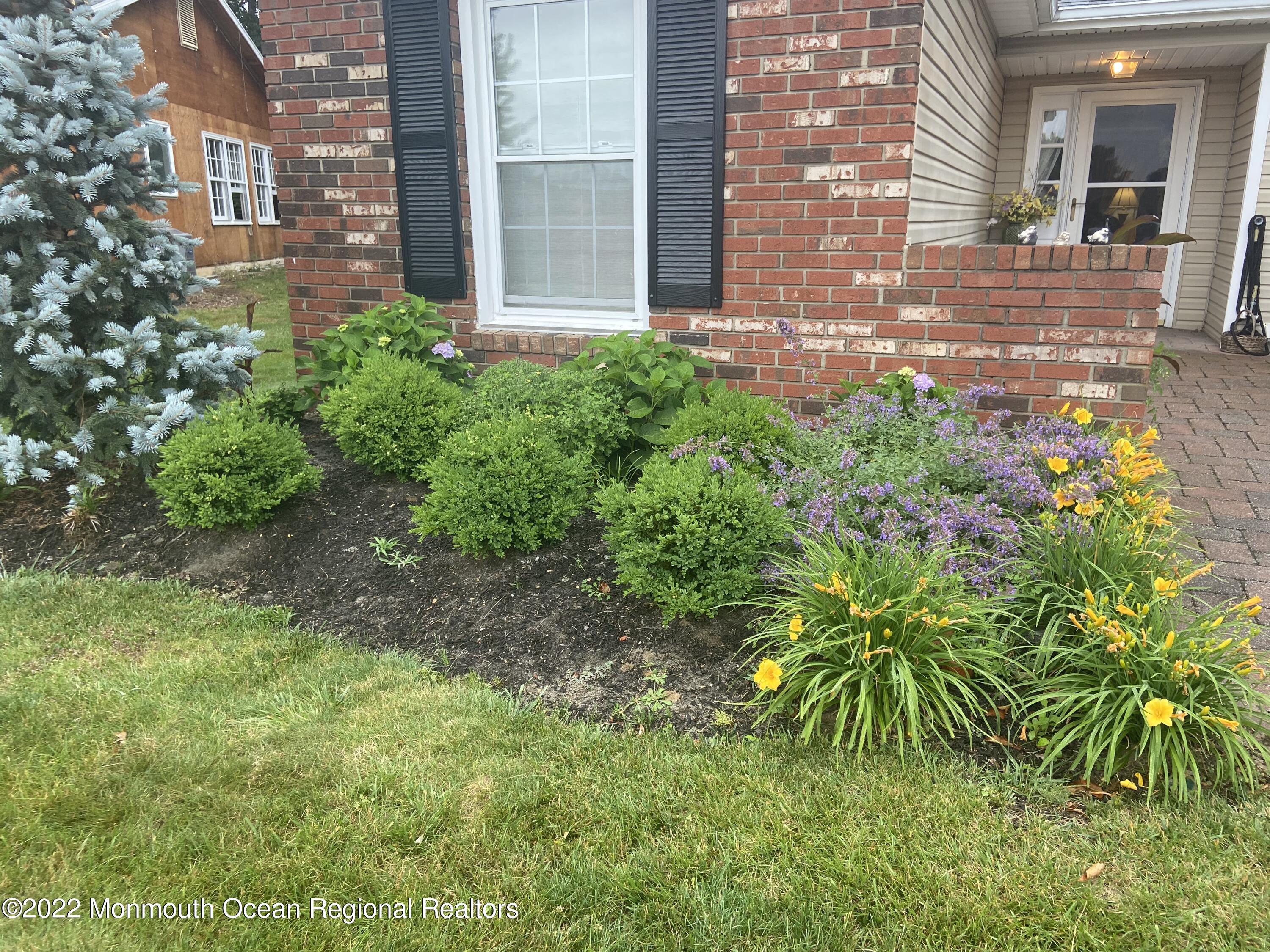 97 Greenbriar Boulevard Brick, NJ 08724 - Photo 3 of 45 4892604A-CCF7-47AE-960F-E819033E335B