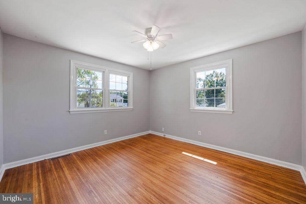 1005 Pinebrook Road Cherry Hill, NJ 08034 - Photo 15 of 39