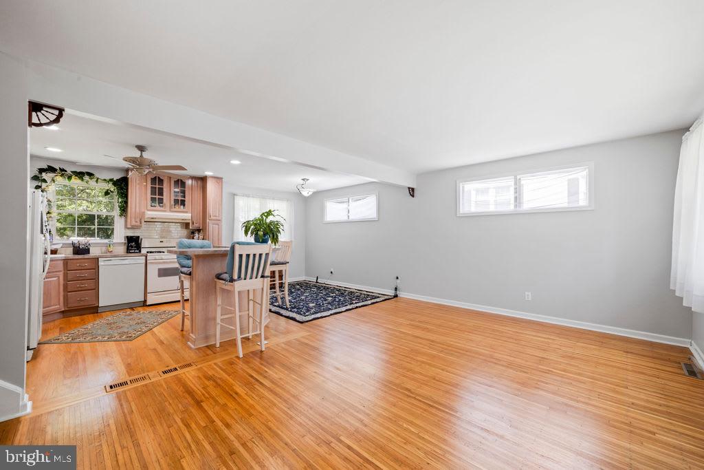 1005 Pinebrook Road Cherry Hill, NJ 08034 - Photo 7 of 39