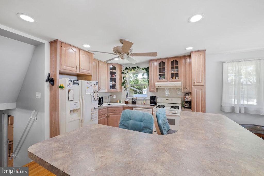 1005 Pinebrook Road Cherry Hill, NJ 08034 - Photo 10 of 39