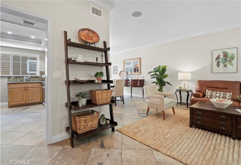 300 Alpine Street, Unit 3 Pasadena, CA 91106 - Photo 2 of 21