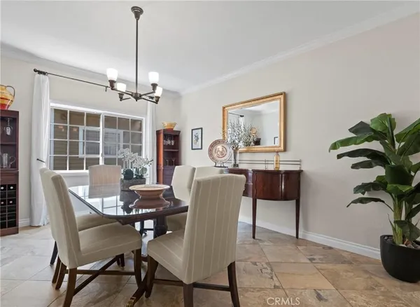 $4,000 | 300 Alpine Street, Unit 3, Pasadena, CA 91106