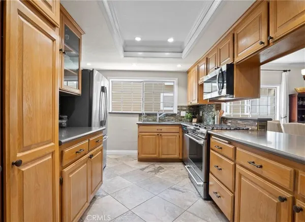 $4,000 | 300 Alpine Street, Unit 3, Pasadena, CA 91106