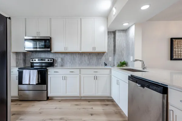 $2,250 | 896 North Federal Highway, Unit 527, Lantana, FL 33462