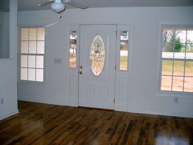 1012 Old Seneca Road Central, SC 29630 - Photo 3 of 5