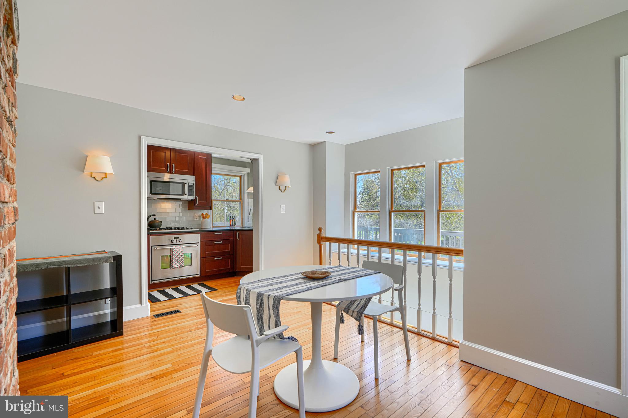 1723 West Joppa Road Towson, MD 21204 - Photo 17 of 45 Table space / Dining area off of Kitchen