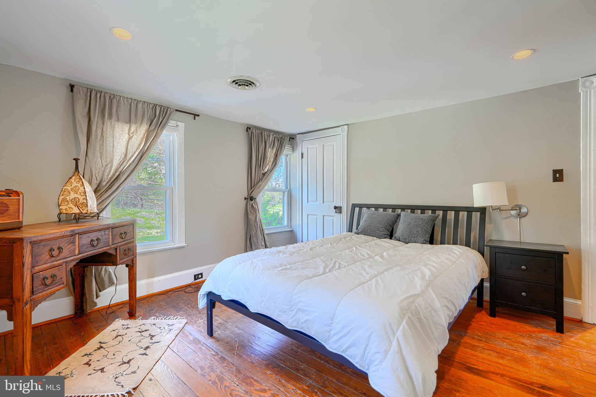 1723 West Joppa Road Towson, MD 21204 - Photo 33 of 45 Promary Bedroom