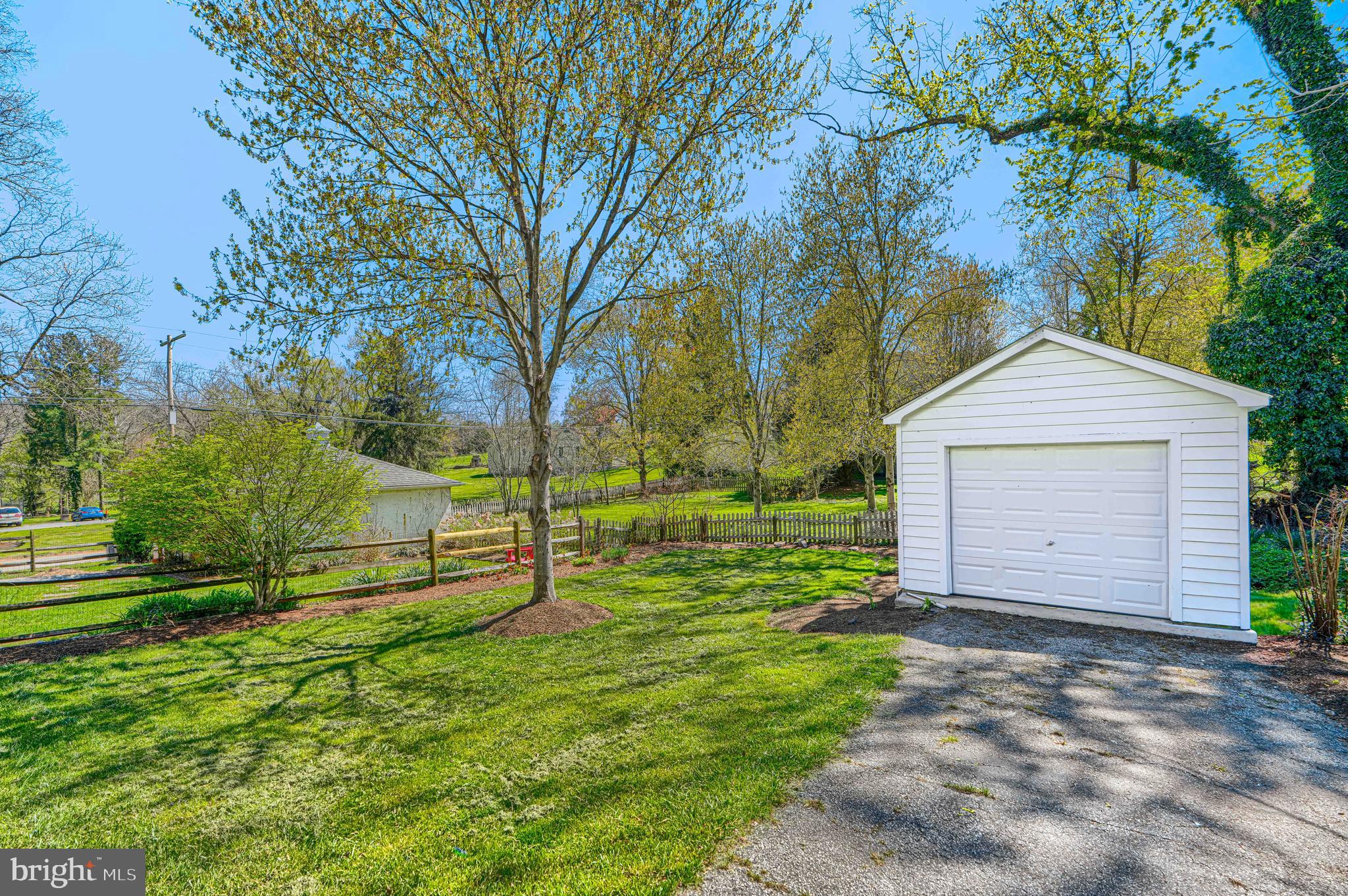 1723 West Joppa Road Towson, MD 21204 - Photo 43 of 45 Detached garage