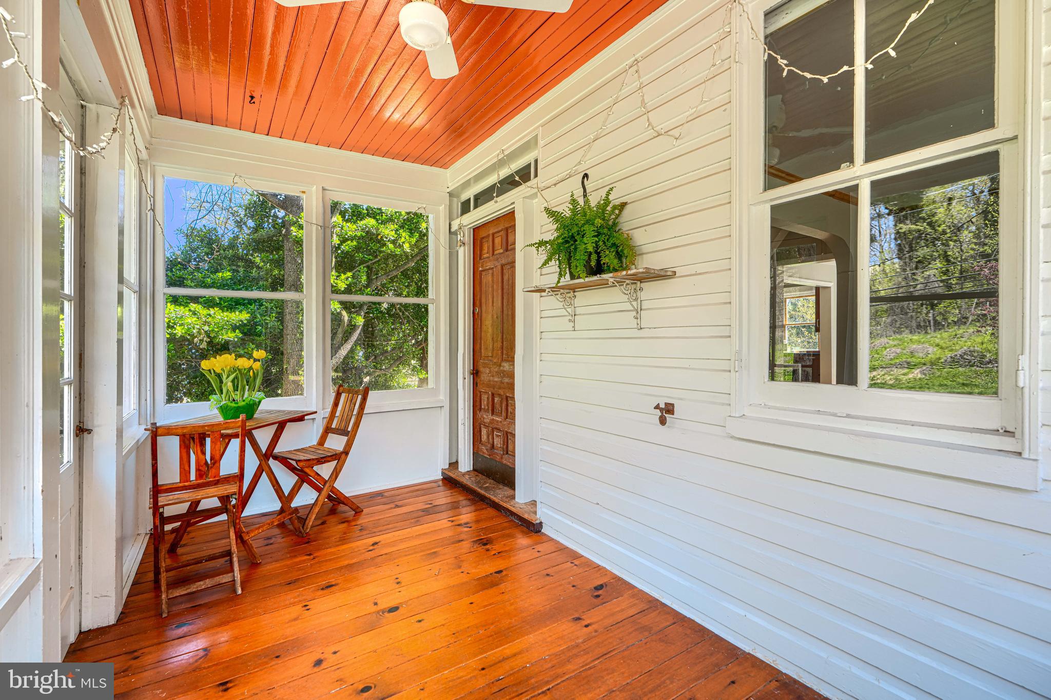1723 West Joppa Road Towson, MD 21204 - Photo 5 of 45 Covered and enclosed front porch