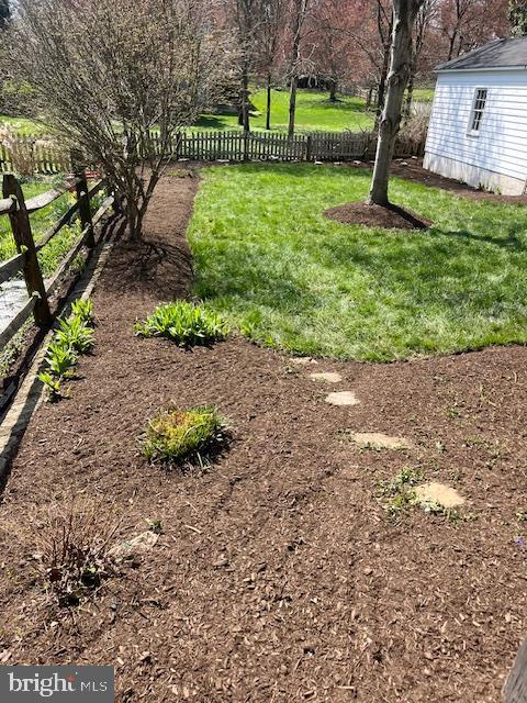 1723 West Joppa Road Towson, MD 21204 - Photo 8 of 8 Landscaped yard