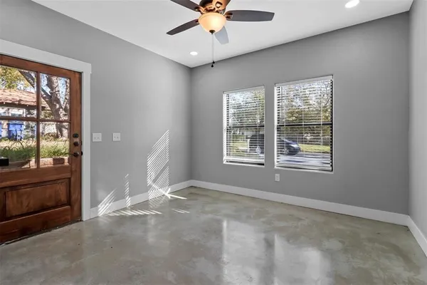 $1,375 | 1309 South 5th Avenue, Unit 1311, Denison, TX 75021