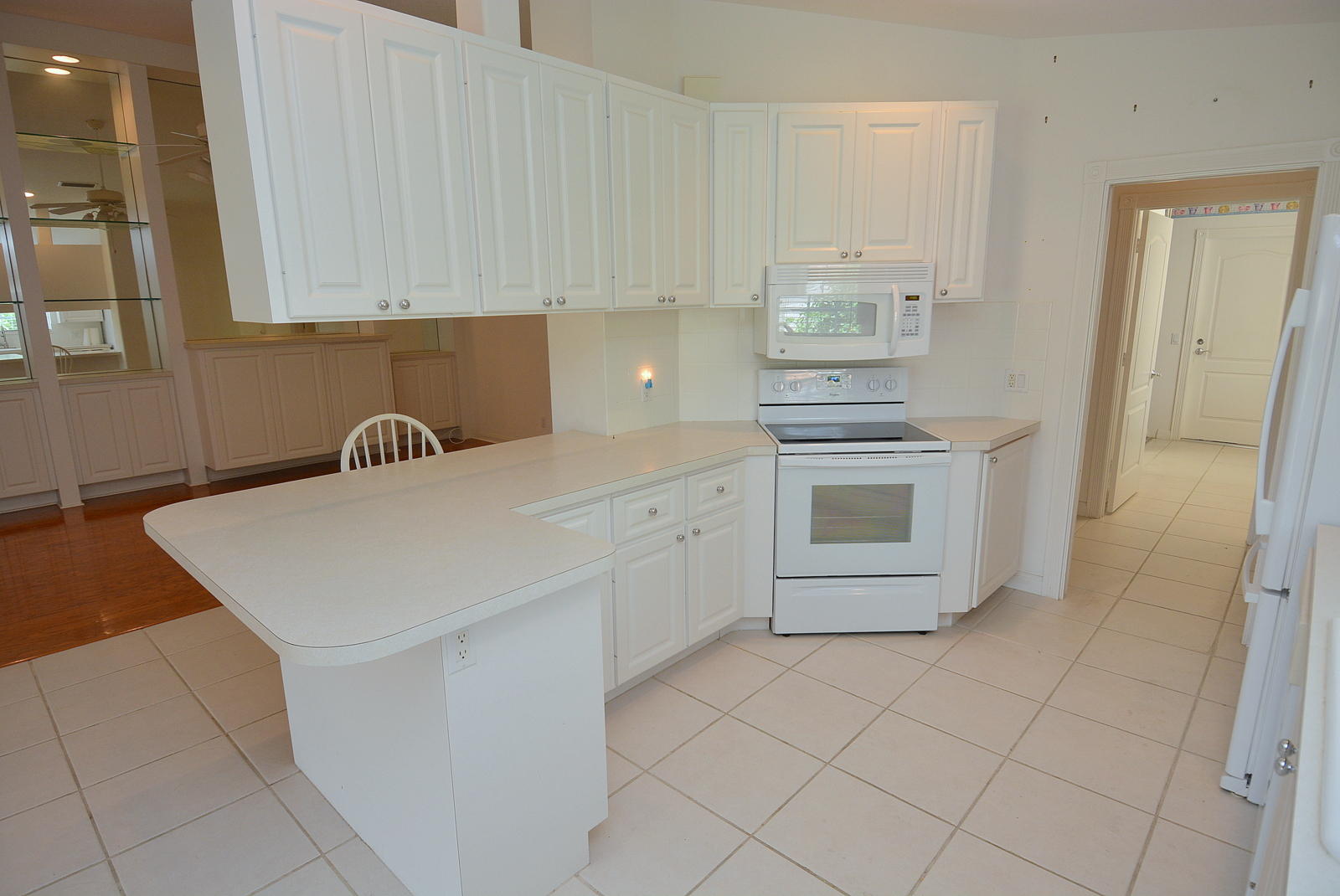 1038 Southwest Balmoral Trace Stuart, FL 34997 - Photo 15 of 58 Kitchen