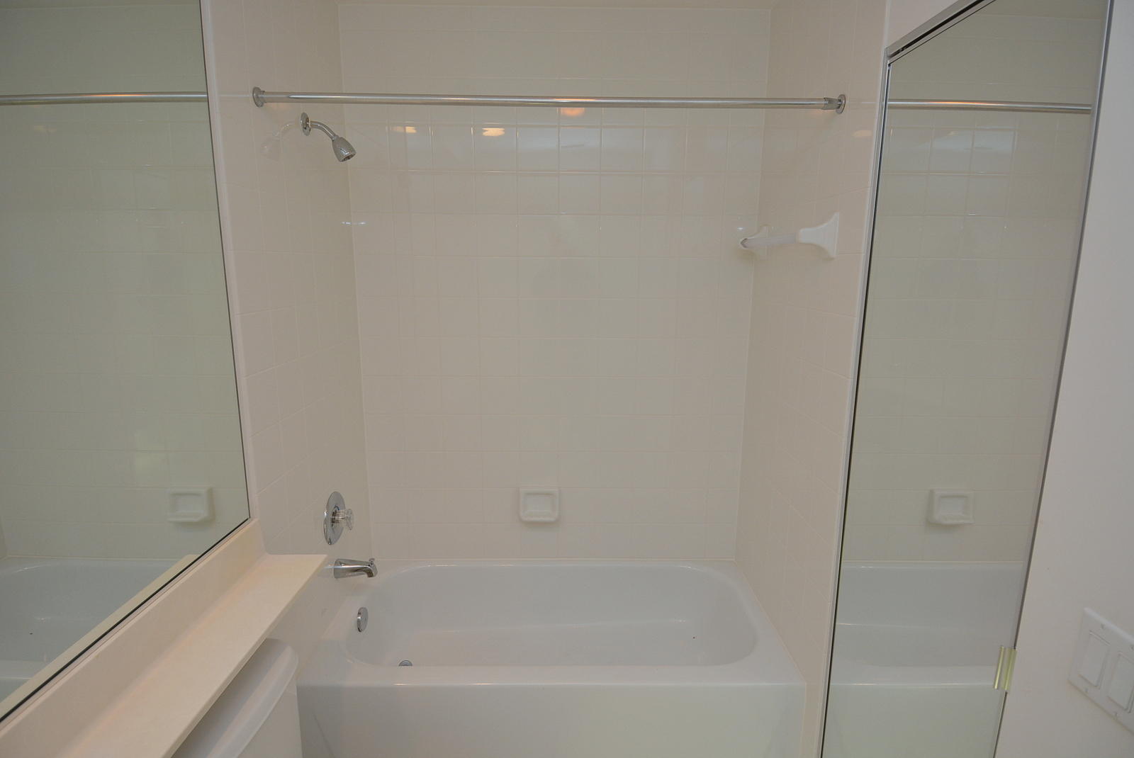 1038 Southwest Balmoral Trace Stuart, FL 34997 - Photo 33 of 58 Guest Bath