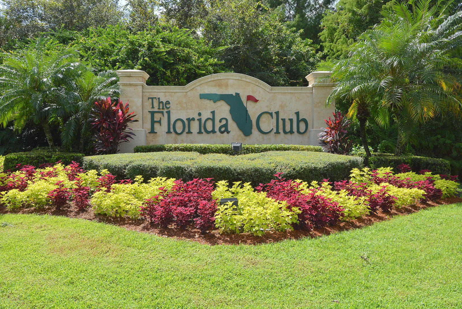 1038 Southwest Balmoral Trace Stuart, FL 34997 - Photo 58 of 58 Florida Club Entrance
