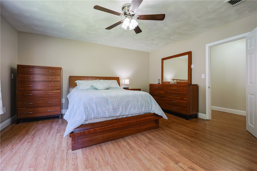 34 Latham Farm Road Smithfield, RI 02917 - Photo 13 of 31