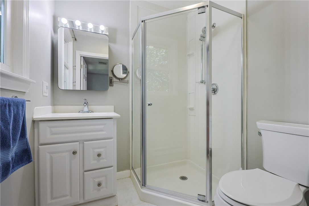 34 Latham Farm Road Smithfield, RI 02917 - Photo 18 of 31