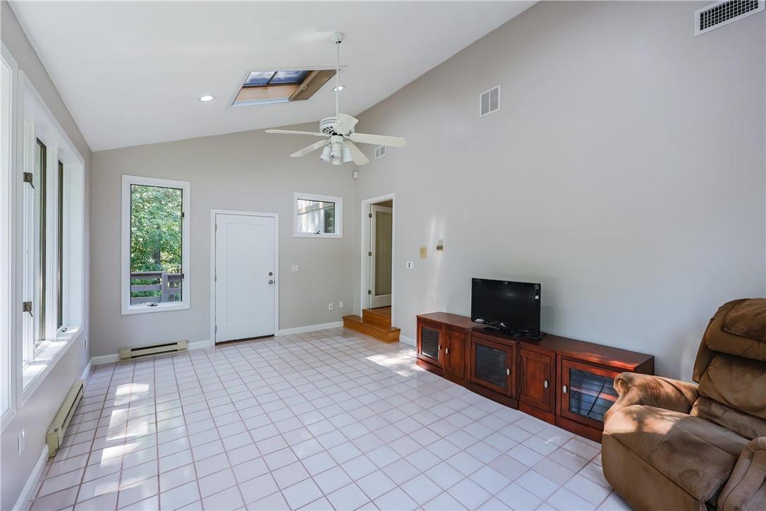 34 Latham Farm Road Smithfield, RI 02917 - Photo 21 of 31