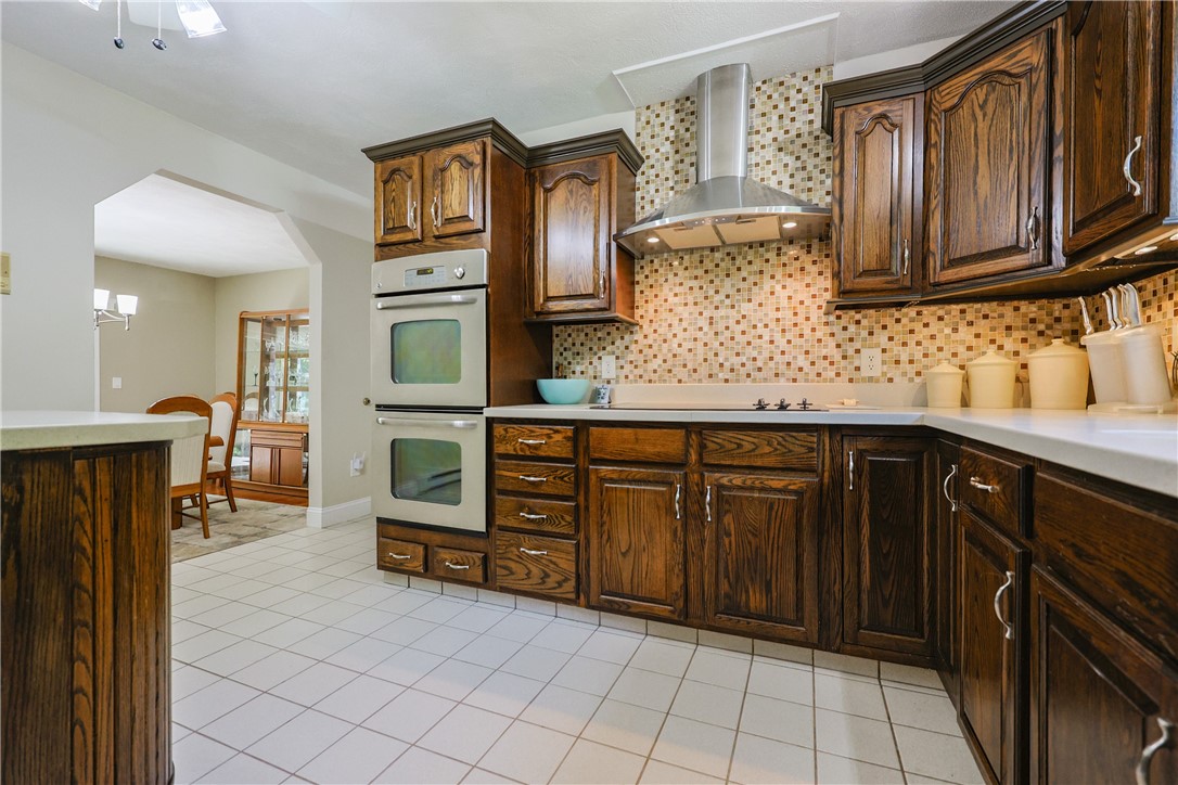 34 Latham Farm Road Smithfield, RI 02917 - Photo 5 of 31