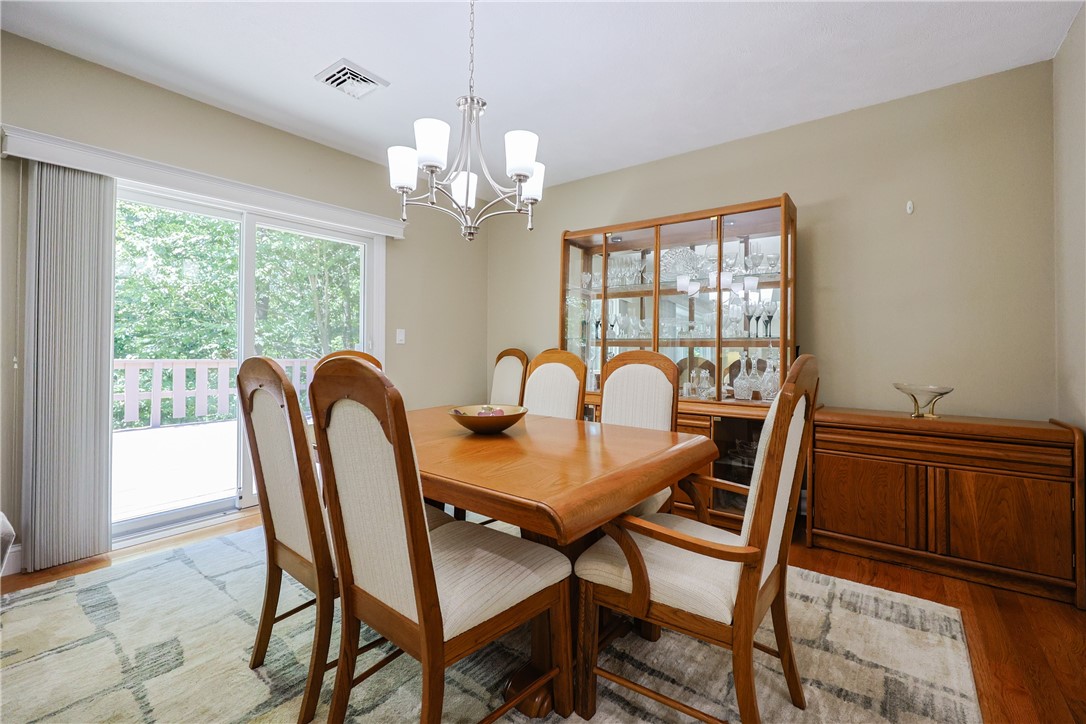 34 Latham Farm Road Smithfield, RI 02917 - Photo 8 of 31