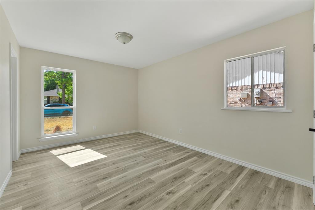 4910 Frontier Road Garland, TX 75043 - Photo 14 of 21 Gallery Image 14