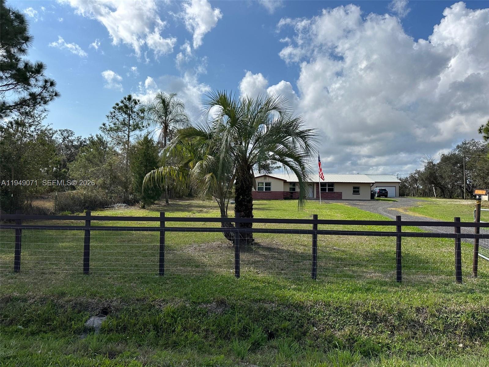 3709 Grand Concourse Sebring, FL 33875 - Photo 3 of 74
