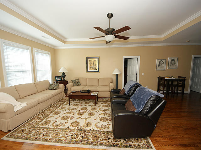 1309 Woodlock Road Mount Pleasant, SC 29464 - Photo 8 of 29 05