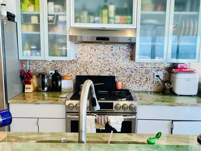 a view of livingroom with furniture and window